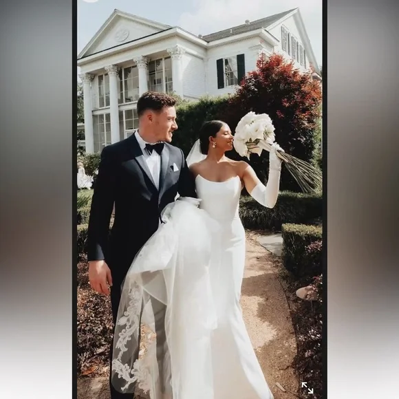 Alyne by Rita Vinieris Beverly wedding dress size 2 in Ivory